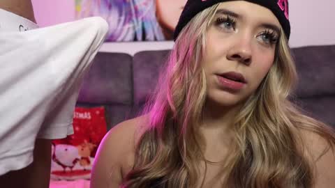 Snapshot of students_porn chatting on December 2024 08:15:01 PM students_porn online show from December 2024 08:15:01 PM