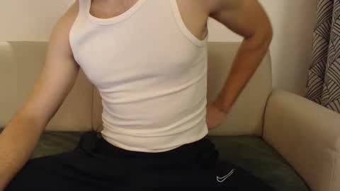 Stud From Paris online show from May 2026 07:52:01 PM