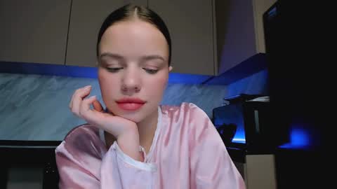 Mary online show from December 2024 07:52:02 AM