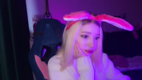 stuffy_ri online show from December 2024 11:36:01 AM