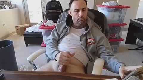 Snapshot of stukeswg chatting on March 2025 04:24:02 PM Simon online show from March 2025 04:24:02 PM