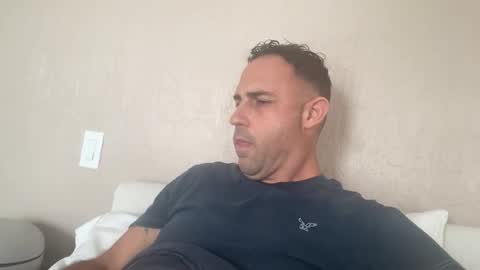 Snapshot of stukeswg chatting on September 2025 08:41:01 PM Simon online show from September 2025 08:41:01 PM