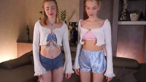 Snapshot of suannedoriean chatting on January 2026 03:23:02 AM Mure online show from January 2026 03:23:02 AM