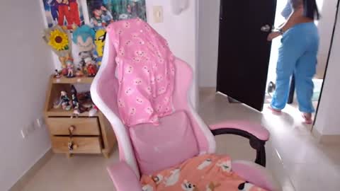 sub_nezuko_69 online show from September 2025 05:18:01 PM