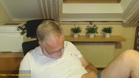 subbear1968 online show from May 2026 08:50:02 PM