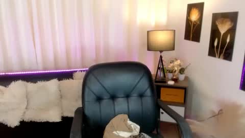 Snapshot of sublime_diva chatting on November 2025 12:32:01 AM ISABEL online show from November 2025 12:32:01 AM