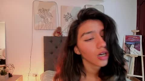 Zoe online show from January 2025 10:34:01 PM