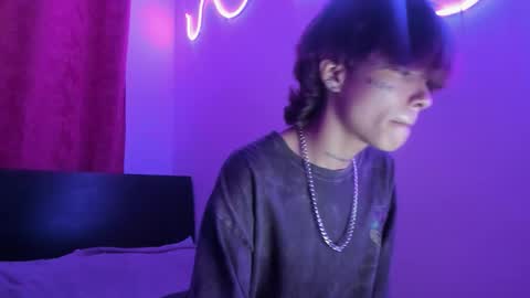 Snapshot of submissive_boyy_ chatting on December 2025 09:57:01 PM nico online show from December 2025 09:57:01 PM