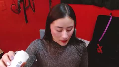 Snapshot of submissiveemily chatting on February 2026 06:44:02 PM submissiveemily online show from February 2026 06:44:02 PM