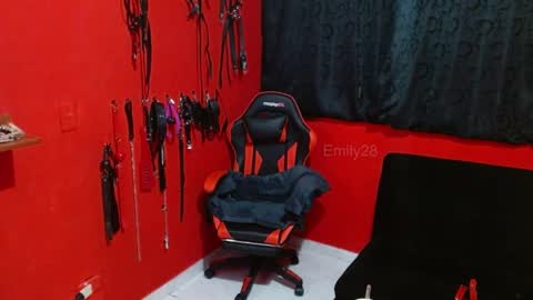 Snapshot of submissiveemily chatting on June 2026 06:36:02 PM submissiveemily online show from June 2026 06:36:02 PM