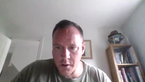 Snapshot of submissivepig4u chatting on June 2026 01:38:02 PM The PIG online show from June 2026 01:38:02 PM
