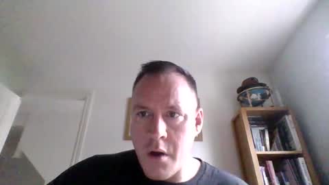 Snapshot of subpig84 chatting on March 2026 01:13:02 PM Sub Male online show from March 2026 01:13:02 PM