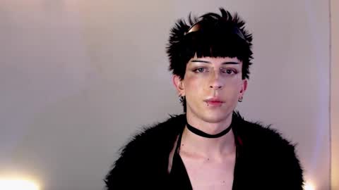 Angel  online show from October 2025 11:31:01 AM