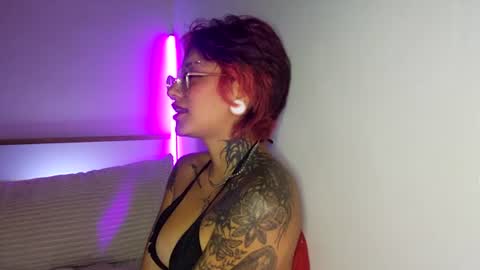 Snapshot of succubus_girl_ chatting on July 2026 05:25:02 AM Alexy online show from July 2026 05:25:02 AM