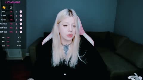 Snapshot of succubus_leslie chatting on December 2024 03:26:01 PM succubus_leslie online show from December 2024 03:26:01 PM