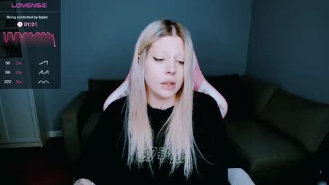 Snapshot of succubus_leslie chatting on March 2025 03:42:02 PM succubus_leslie online show from March 2025 03:42:02 PM