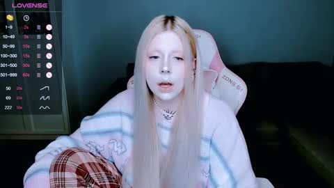 Snapshot of succubus_leslie chatting on September 2025 12:58:02 AM succubus_leslie online show from September 2025 12:58:02 AM