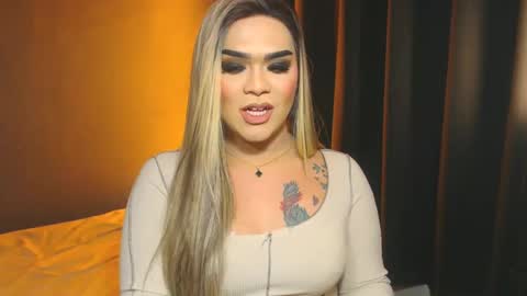 Snapshot of suckablecockoffreya chatting on January 2025 09:20:01 PM JADE ELYSE online show from January 2025 09:20:01 PM