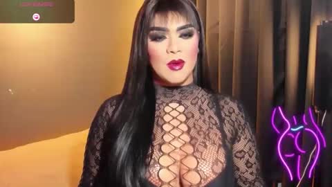 Snapshot of suckablecockoffreya chatting on October 2025 06:52:01 PM JADE ELYSE online show from October 2025 06:52:01 PM