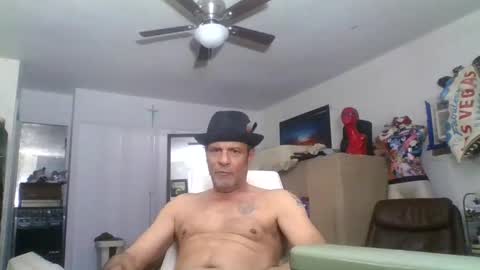 SUCKITU812 online show from February 2025 09:11:01 AM