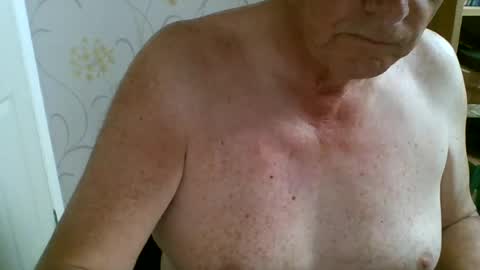 Snapshot of suffolkboy4 chatting on June 2026 07:05:01 PM suffolkboy4 online show from June 2026 07:05:01 PM