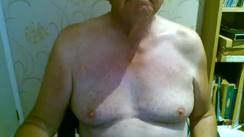 Snapshot of suffolkboy4 chatting on July 2026 08:14:01 PM suffolkboy4 online show from July 2026 08:14:01 PM