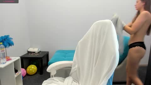 Snapshot of sugar_bunny_girl chatting on December 2025 02:19:01 AM Ariana online show from December 2025 02:19:01 AM