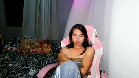 Snapshot of sugar_holly96 chatting on May 2026 12:13:01 PM sugar_holly96 online show from May 2026 12:13:01 PM