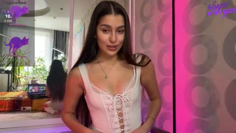 Morgan online show from November 2025 02:58:02 AM