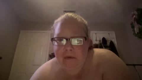 Snapshot of sugarlips44 chatting on August 2026 04:33:01 AM sugarlips44 online show from August 2026 04:33:01 AM