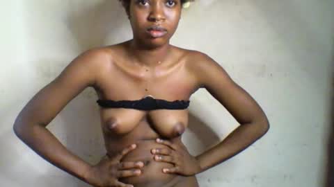 Bella online show from November 2025 10:38:01 AM