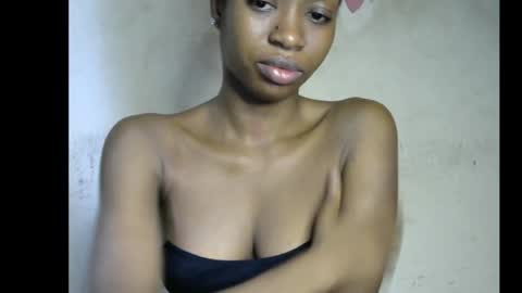 Bella online show from December 2025 08:42:02 AM