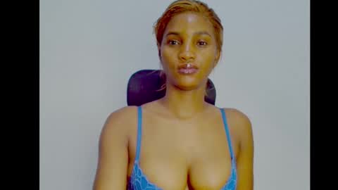 Snapshot of sugax_cuntwetxx chatting on September 2025 12:28:02 PM Ivy online show from September 2025 12:28:02 PM