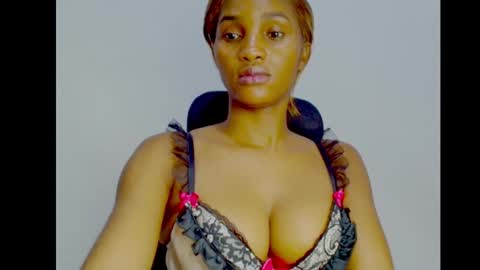 Snapshot of sugax_cuntwetxx chatting on September 2025 12:33:01 AM Ivy online show from September 2025 12:33:01 AM