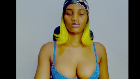 Snapshot of sugax_cuntwetxx chatting on September 2025 11:18:02 PM Ivy online show from September 2025 11:18:02 PM