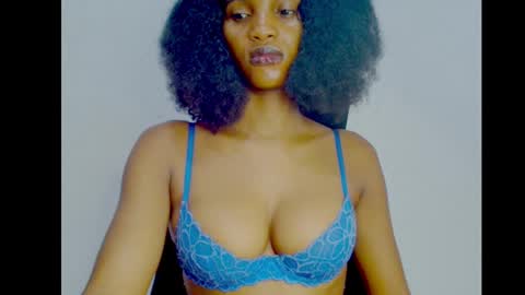 Snapshot of sugax_cuntwetxx chatting on October 2025 02:12:02 AM Ivy online show from October 2025 02:12:02 AM