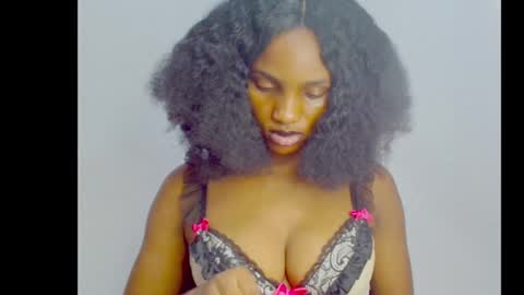 Snapshot of sugax_cuntwetxx chatting on November 2025 10:41:02 AM Ivy online show from November 2025 10:41:02 AM