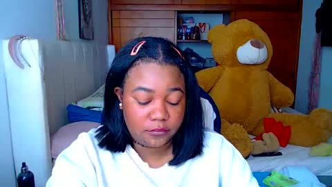 Snapshot of suggarbaby1 chatting on September 2025 09:27:02 PM Cami Back in 2 hours online show from September 2025 09:27:02 PM