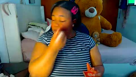 Snapshot of suggarbaby1 chatting on February 2026 06:34:01 AM Cami Back in 2 hours online show from February 2026 06:34:01 AM