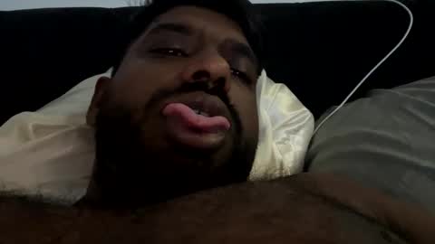 Snapshot of suggnight chatting on October 2025 06:39:01 PM Let me be your knight that saves you online show from October 2025 06:39:01 PM