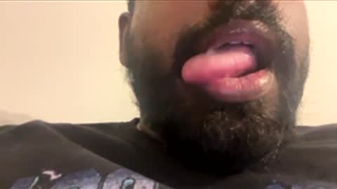 Let me be your knight that saves you online show from January 2026 01:20:02 AM