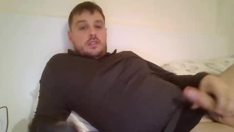 suggs124 online show from November 2025 10:35:01 PM