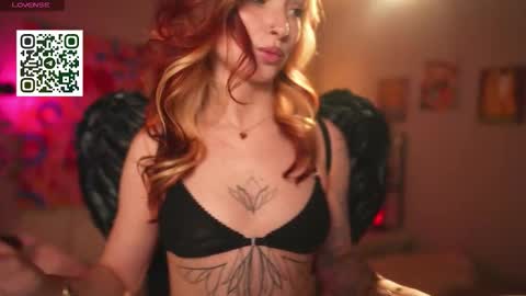 Snapshot of suk_ki chatting on November 2025 04:12:02 AM Lika ginger Jessy blond online show from November 2025 04:12:02 AM