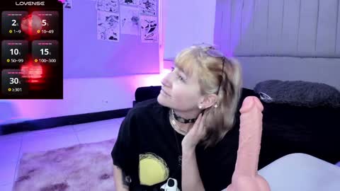 Snapshot of sukifuyu__ chatting on December 2024 12:12:02 PM online show from December 2024 12:12:02 PM