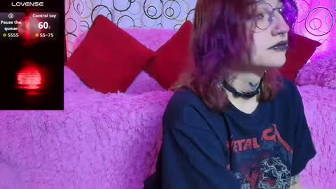    online show from November 2025 06:17:01 PM