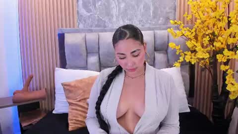 Sulay online show from August 2026 08:00:01 PM