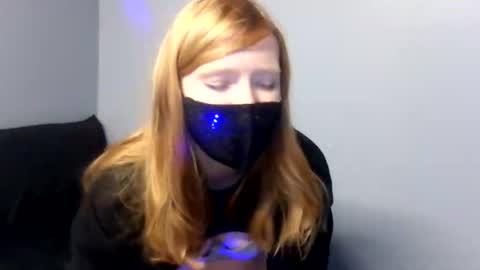 Summer online show from December 2025 02:39:02 AM