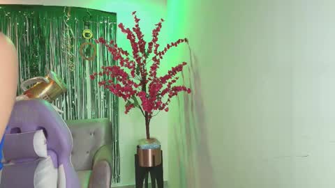 summer_miller online show from March 2026 11:35:01 AM