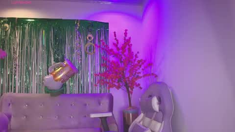 summer_miller online show from March 2026 11:37:02 AM