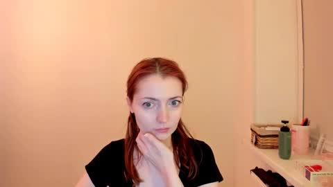 Snapshot of summer_preston chatting on December 2025 09:00:01 PM Summer Preston online show from December 2025 09:00:01 PM